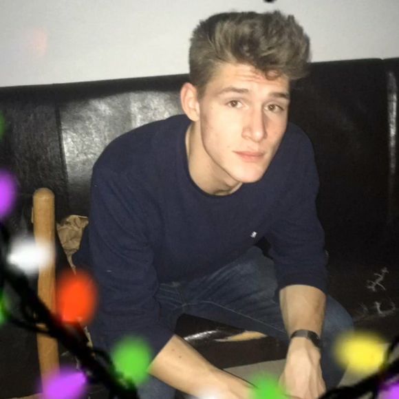 Meet your Posher, Charles - Picture 1 of 1